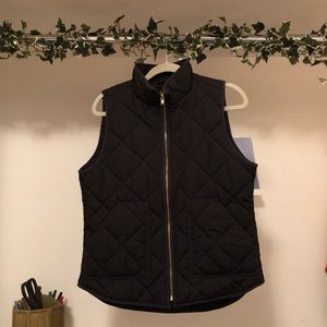 J.Crew Quilted Vest in Black | Size: Medium
